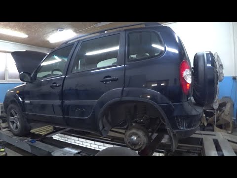 Видео: Замена порогов Chevrolet niva. Чать 2 Покраска, сборка, финиш.