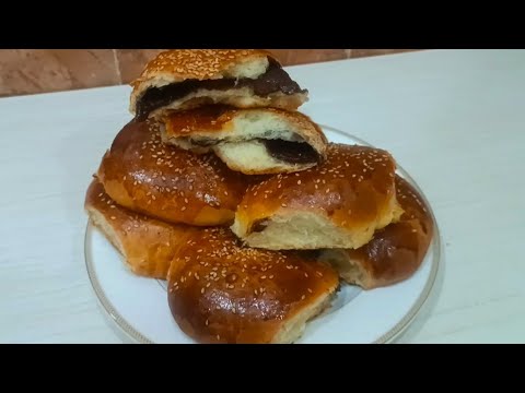 Видео: Пуховые БУЛОЧКИ с шоколадным КРЕМОМ | Как приготовить булочки с шоколадным кремом ?