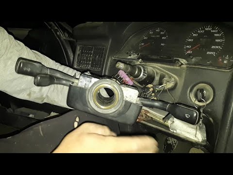 Видео: Audi B4 1991г. Как правильно снять "гитара" переключатель света. дальний и ближний фара не горит