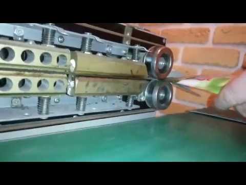 Видео: Упаковка пакетов на конвеерном запайщике DBF-900