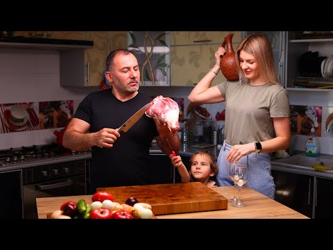 Видео: Смотрите наше НОВОЕ ВИДЕО "БАРАНИНА С КАРТОФЕЛЕМ, ЗАПЕЧЕННАЯ В ДУХОВКЕ" на канале ГЕОРГИЯ КАВКАЗА.