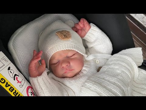 Видео: НА МОРЕ С РЕБОРНАМИ. ПЕРВЫЙ ДЕНЬ НАШЕГО ОТДЫХА. ГУЛЯЕМ В ПАРКЕ.ЧАСТЬ 1 #reborn #реборн #рекомендации