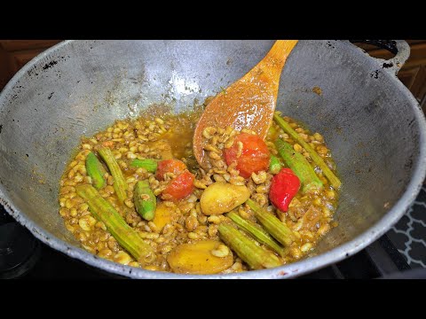 Видео: Пластиковый городской драйв и горячие креветки Бунджал