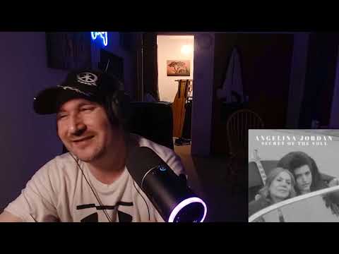 Видео: Анджелина Джордан влюбляется в тебя. Первая реакция.