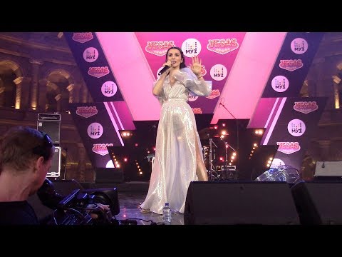 Видео: Сати Казанова - "Радость, привет" (Партийная зона 25.03.2018)