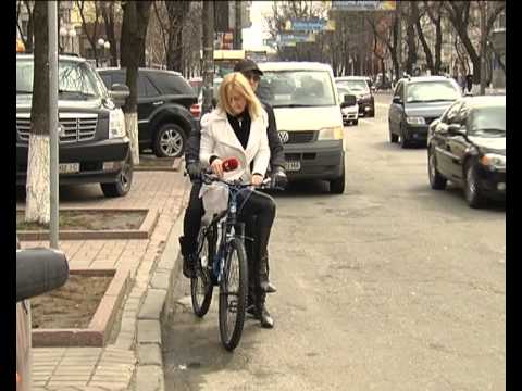 Видео: Ляшко упал с велосипеда