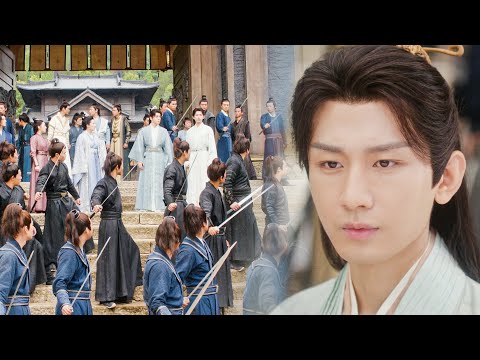 Видео: Злодей раскрыл истинную личность Ли Лианхуа на публике, шокирующая всех!