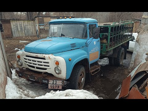 Видео: ЗИЛ 130 на одном работаем, а другой разбираем.