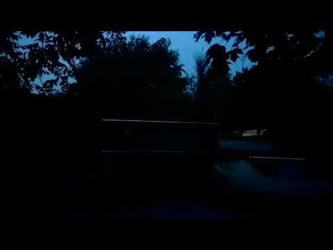 Видео: Радиоприемники  легенда из. 80 - х.(2)