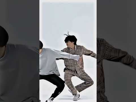 Видео: Весёлые танцы от любимок для хорошего настроения!  #taehyung  #jungkook  #bts  #army