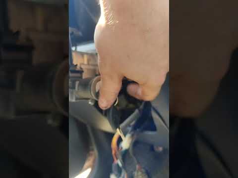 Видео: Замена Личинки замка Зажигания Daewoo Matiz,Nexia