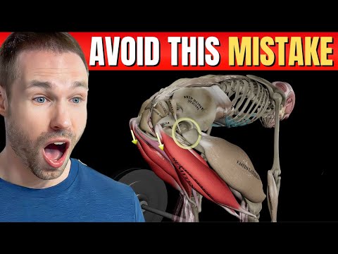 Видео: ПРЕКРАТИТЕ округлять спину во время становой тяги (Сделайте это!)