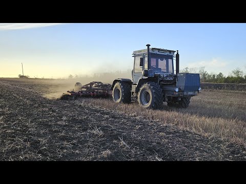 Видео: Перші польові роботи після капітального ремонту ХТЗ-17221. Передпосівне лущення асфальту)