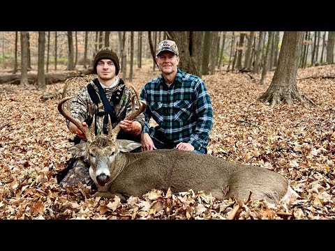 Видео: 140-дюймовый пенсильванский белохвостый олень | Самостоятельная охота с луком