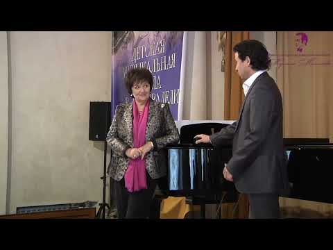 Видео: Мастер-класс Т. И. Синявской. Голос: тенор