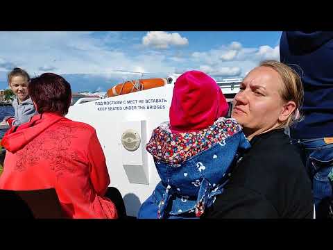 Видео: ПРОГУЛКА С ДЕТЬМИ В ПЕТЕРБУРГЕ ПО НЕВЕ🚢