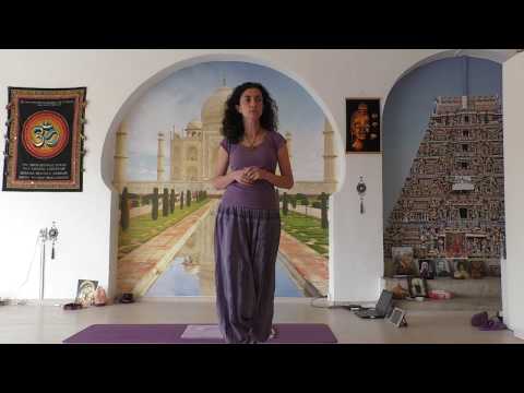 Видео: Шанка Пракшалана/ Жестът на раковината/ Shanka Prakshalana