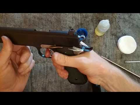 Видео: 1911 44ТК - Чистка с неполной разборкой и смазка.