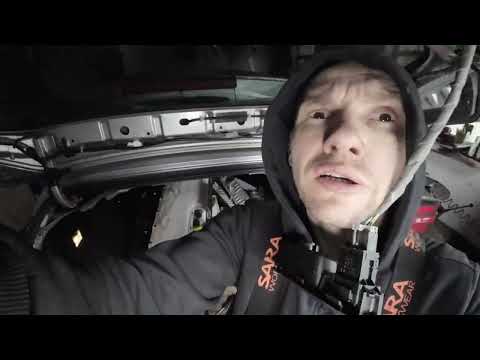 Видео: Ошибка TAIL GATE Honda Accord 7 Tourer / Как хонда закрыла багажник и не хотела открывать 😥 !!!