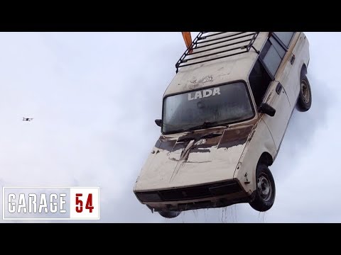 Видео: СВАРИЛИ Жигу в 10 ТОНН КИПЯТКА - СУП из ЖИГУЛЕЙ