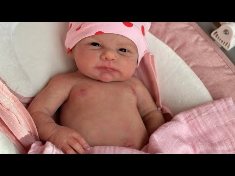 Видео: Влог с новой силиконовой малышкой. Отправляемся домой #fullbodysilicone #newborn #newbornbaby