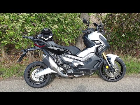 Видео: Honda X-ADV Тест драйвера! Мотосалон Honda в Германии!