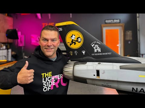 Видео: Посмотрите видео, как оживает этот эпичный радиоуправляемый самолет F14 2