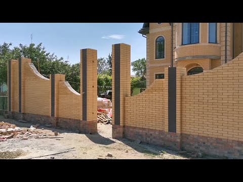 Видео: Облицовочная кладка на тонкий шов. Забор.