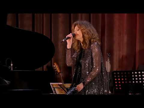 Видео: Наталья Удалова"Чистые пруды"