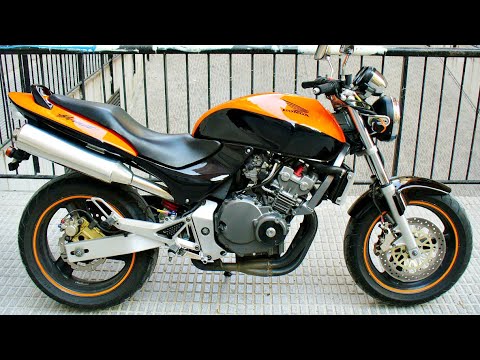 Видео: 🚀 Honda CB250F Hornet - Идеальный МалоКубатурник 👍!