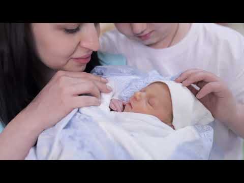 Видео: "Встреча с близкими". Съемка выписки из роддома ГКБ 67