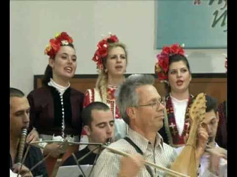 Видео: Academic folk choir - Milo mi e, mamo (Мило ми е, мамо)