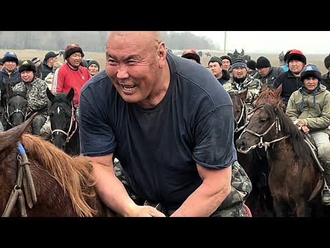 Видео: Кармаган жерин жулуп алчудай🔥🔥🔥 Легенда Мырзабек балбан.