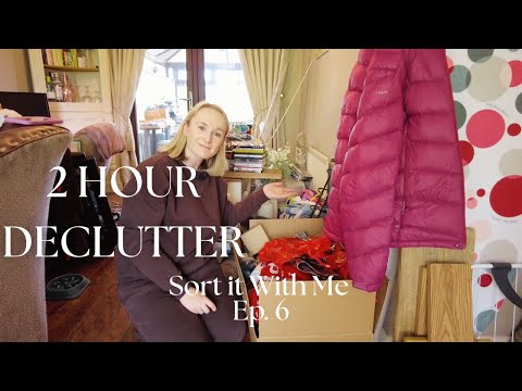 Видео: Могу ли я избавиться от 200 вещей за 2 часа? | Extreme Whole House Declutter