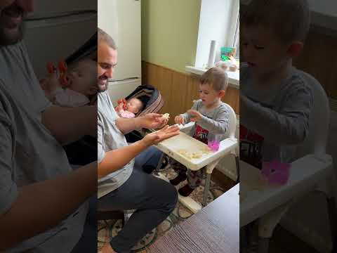 Видео: Наш домашній ранок. Готуємо млинці з Артемом 