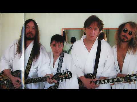 Видео: .человек — Беспонтовый пирожок (Егор Летов)