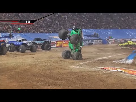 Видео: Моменты Monster Jam «НЕВОЗМОЖНЫЕ СПАСТИ» (часть 2)