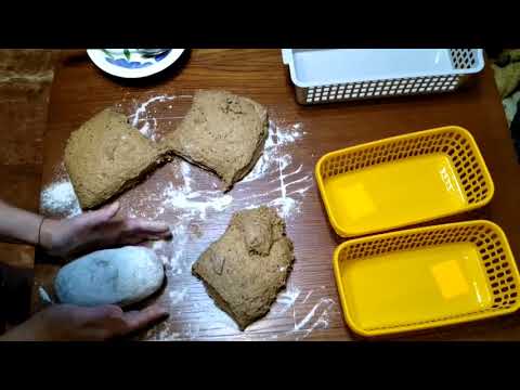 Видео: Латвийский кисло  сладкий хлеб, формовка буханок