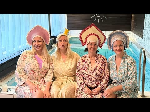 Видео: Встреча с Маринай 🧶Легко ли вязять на вязальной машине? #knitting #вязание #путешествия