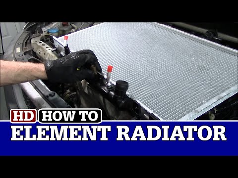 Видео: Замена радиатора Honda Element