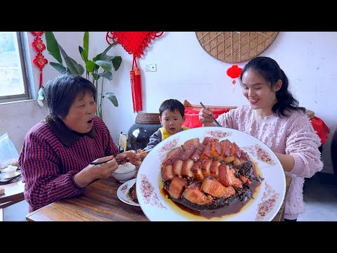 Видео: Свинина домашняя с черносливом и овощами, жирная, но не жирная.