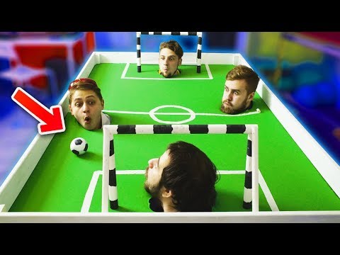 Видео: СДЕЛАЛ ФУТБОЛ ГДЕ НУЖНО ДУТЬ И ИГРАТЬ ГОЛОВОЙ!