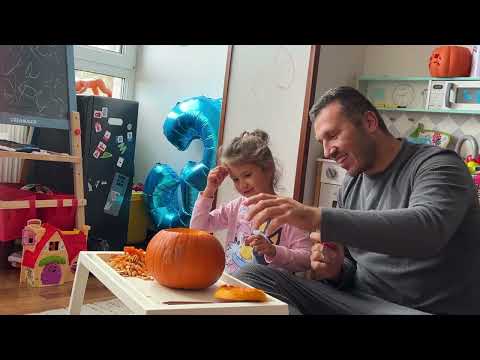 Видео: Подготовка тыквы к Хэллоуину