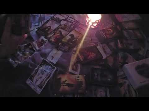 Видео: 🧹🪮🌀 Чистка от Висшите сили 🌀🪮🧹 и как те виждат тези любовни отношения 👭👀🎁