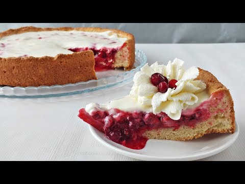Видео: Песочный пирог с брусникой и сметаной