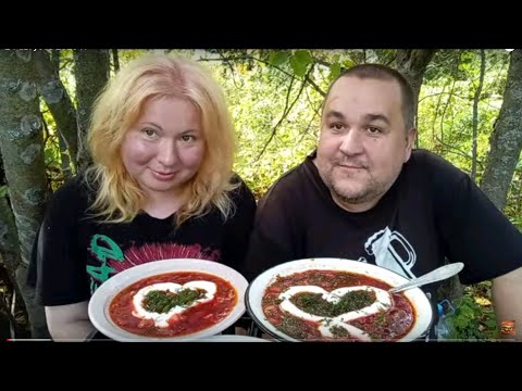 Видео: Обжор с Танюхой - борщ с курицей и сало