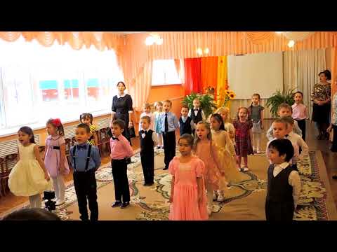 Видео: День мамы. Песня про маму