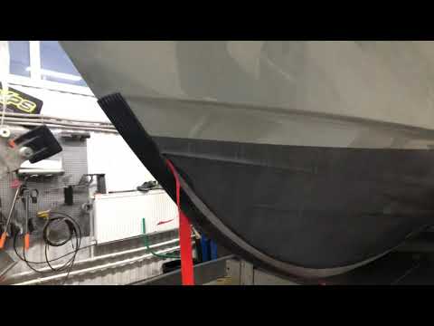 Видео: Наклеивание защиты киля (keelshield, keelguard)