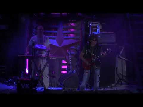 Видео: Владимир Кузьмин - Байк Шоу , Севастополь (10.08.2019)