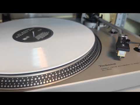 Видео: Краткий обзор Technics SL-1600 с картриджем EPS 270